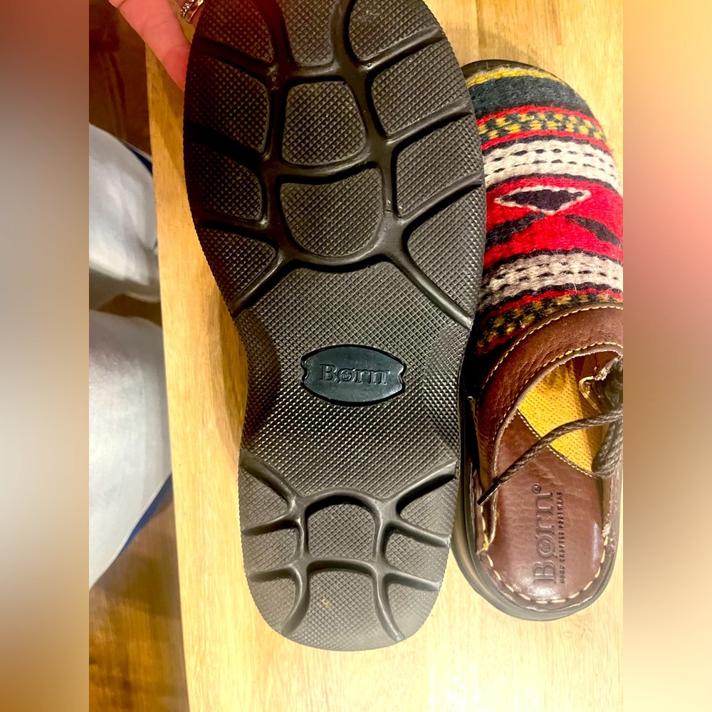 Born clogs Aztec